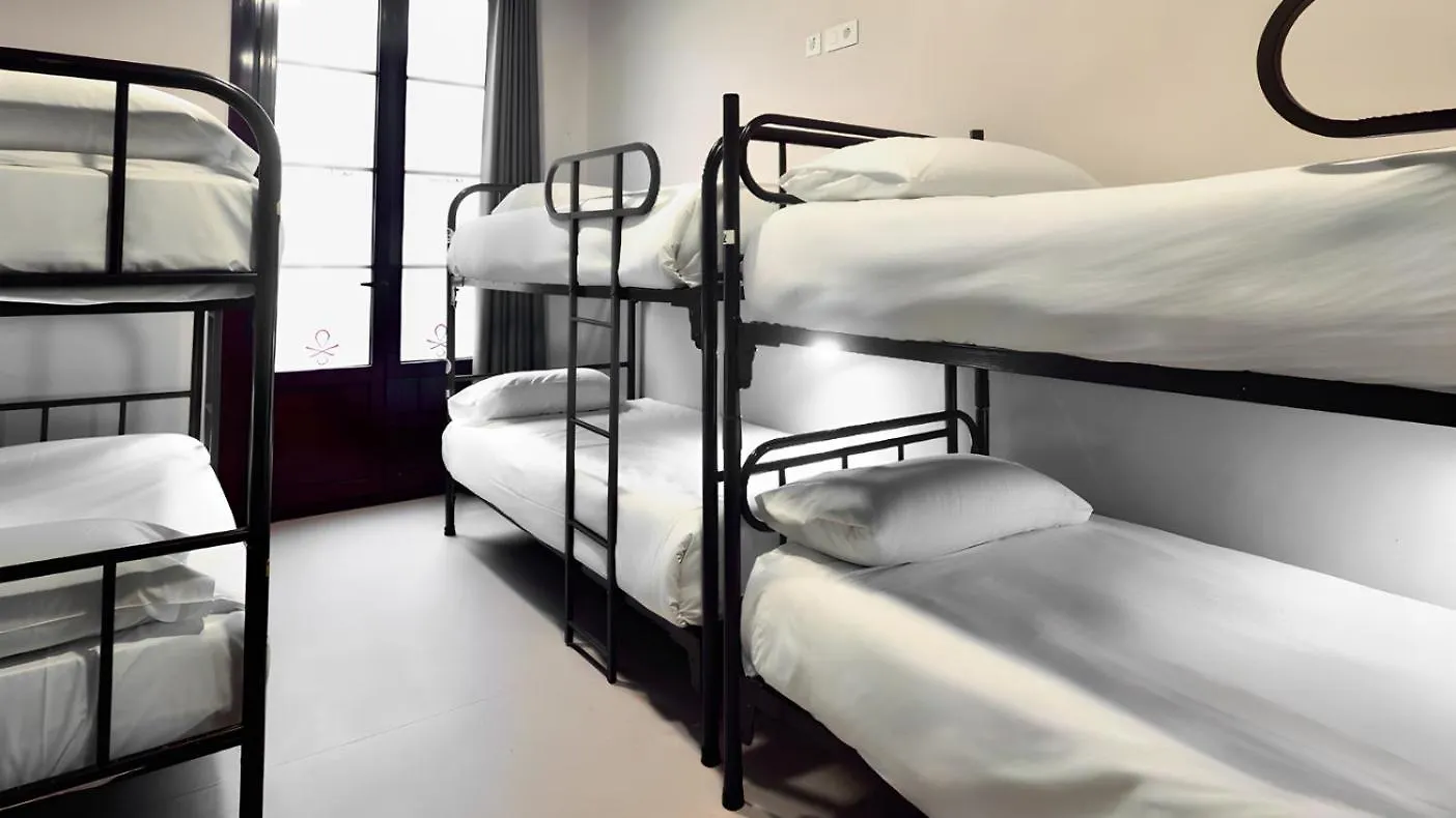 Ideal Youth Hostel Barcelona